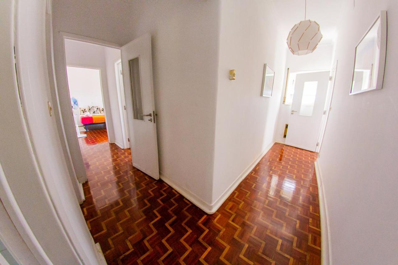 Lar Dois Coracoes Hostel Алжеш Екстериор снимка