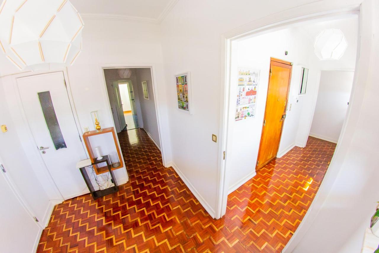 Lar Dois Coracoes Hostel Алжеш Екстериор снимка
